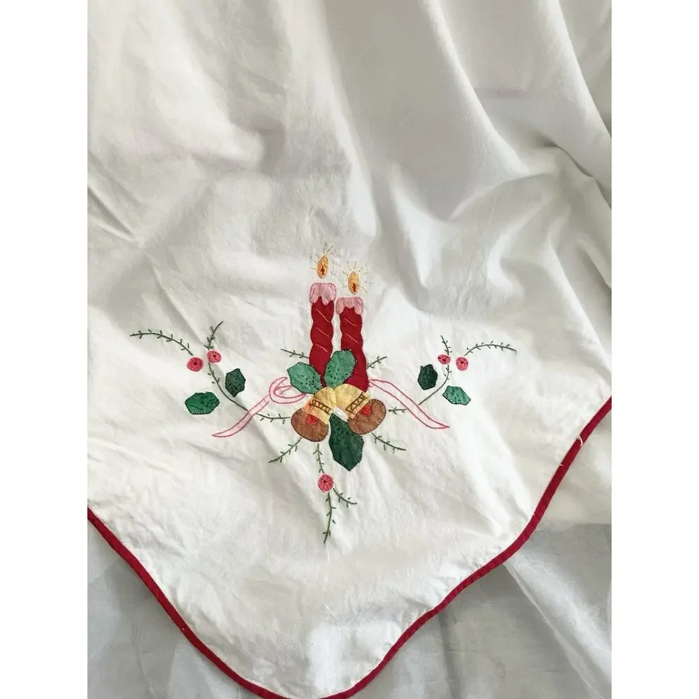 Vtg 50s White Hand Embroidered Christmas Appliqué Tablecloth Santa Rectangular